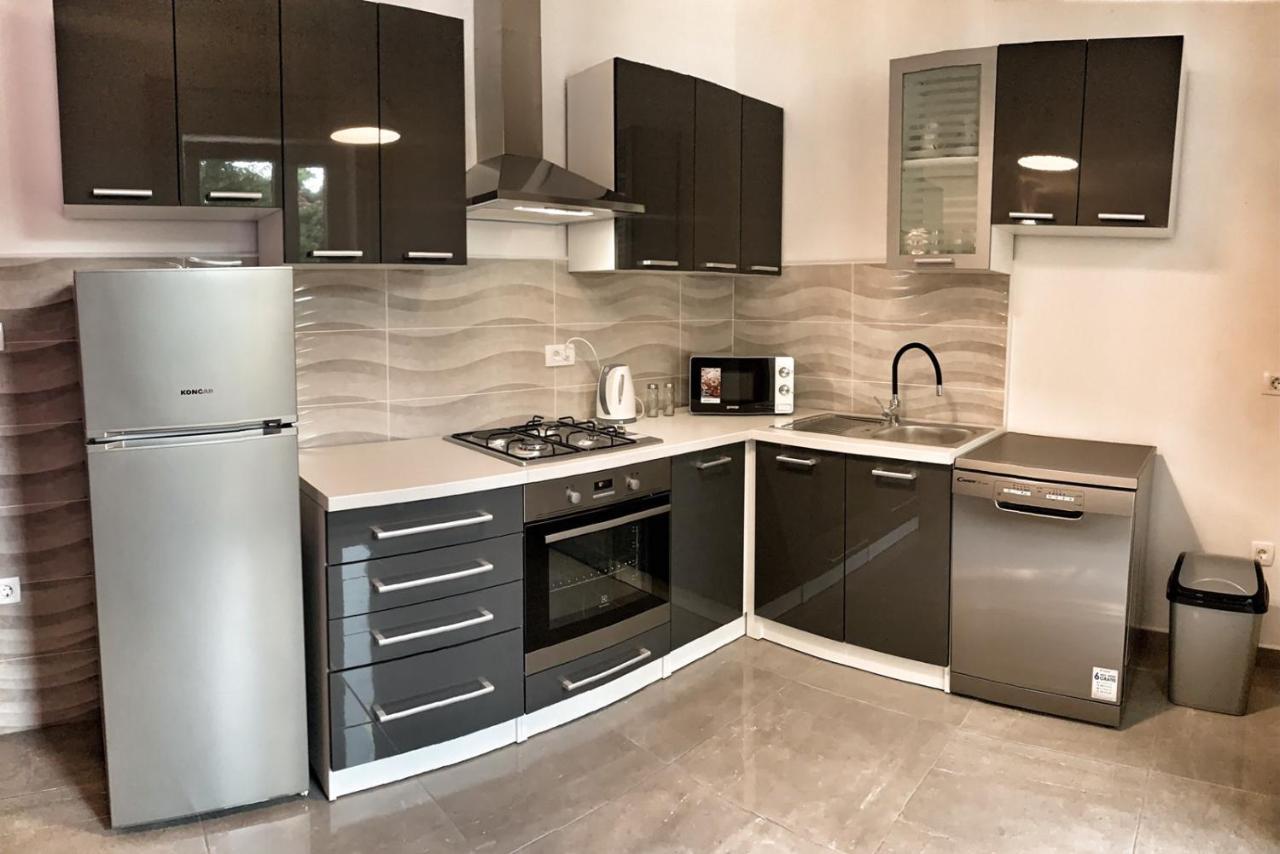 Apartment Lea Mataija 诺维·维诺多尔斯基 外观 照片